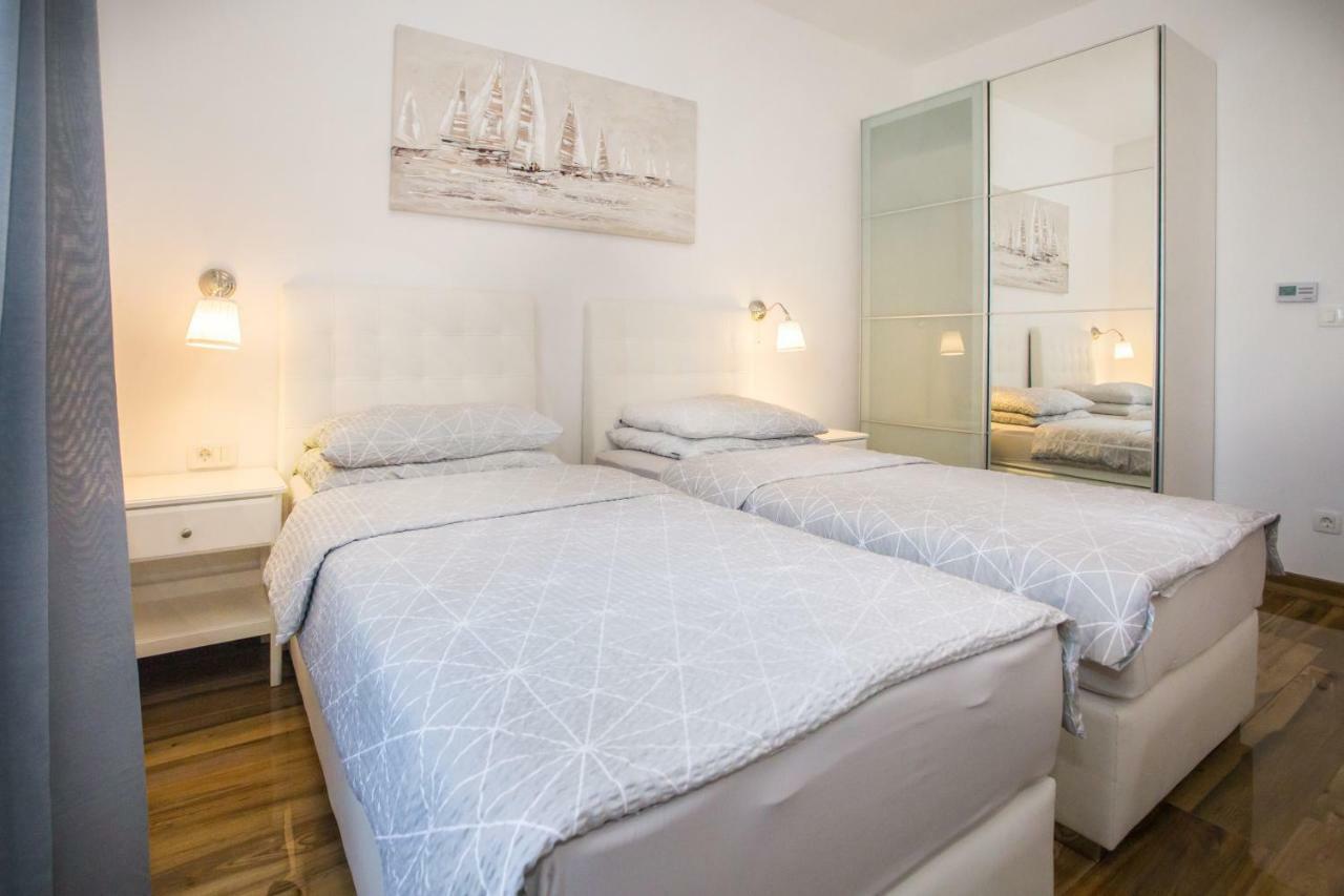 Exclusive Apartment Magnolia Porec Esterno foto