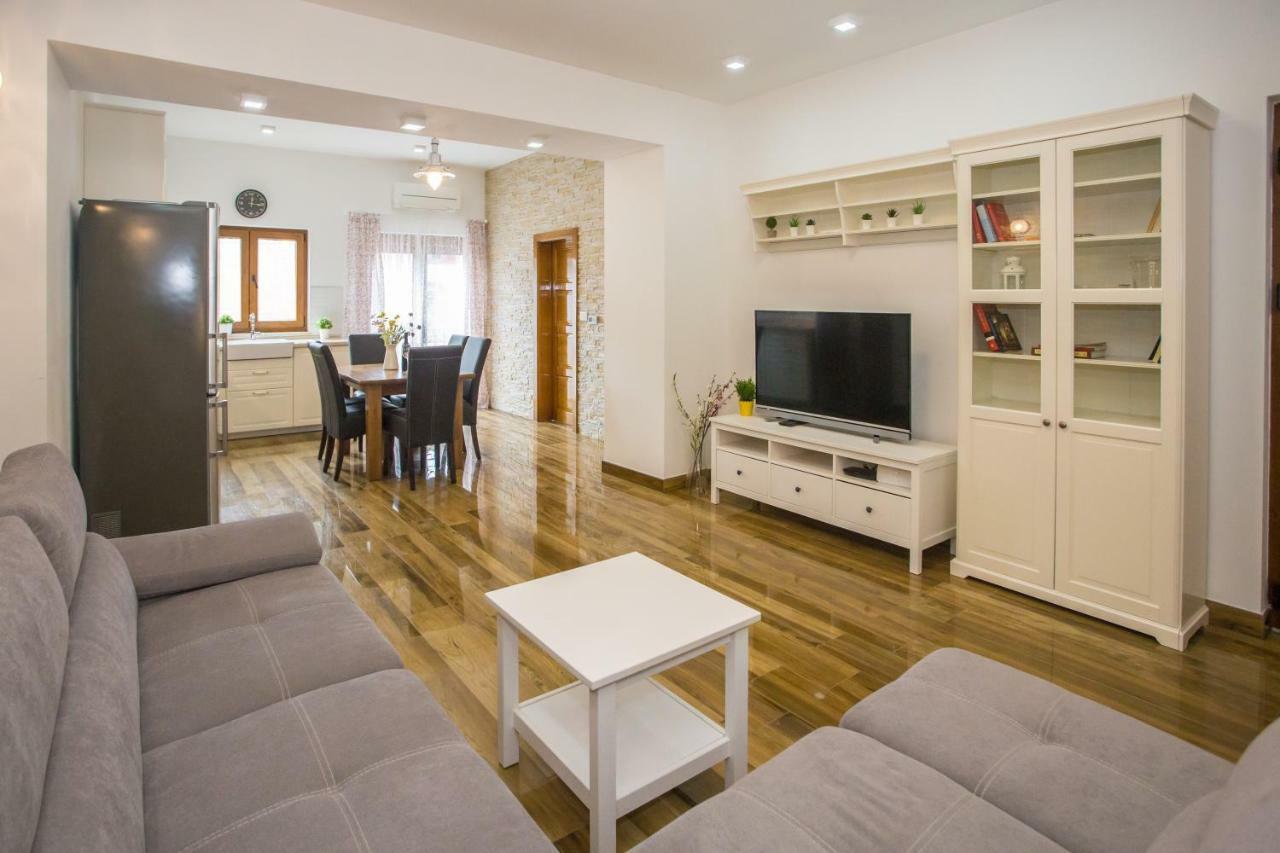 Exclusive Apartment Magnolia Porec Esterno foto